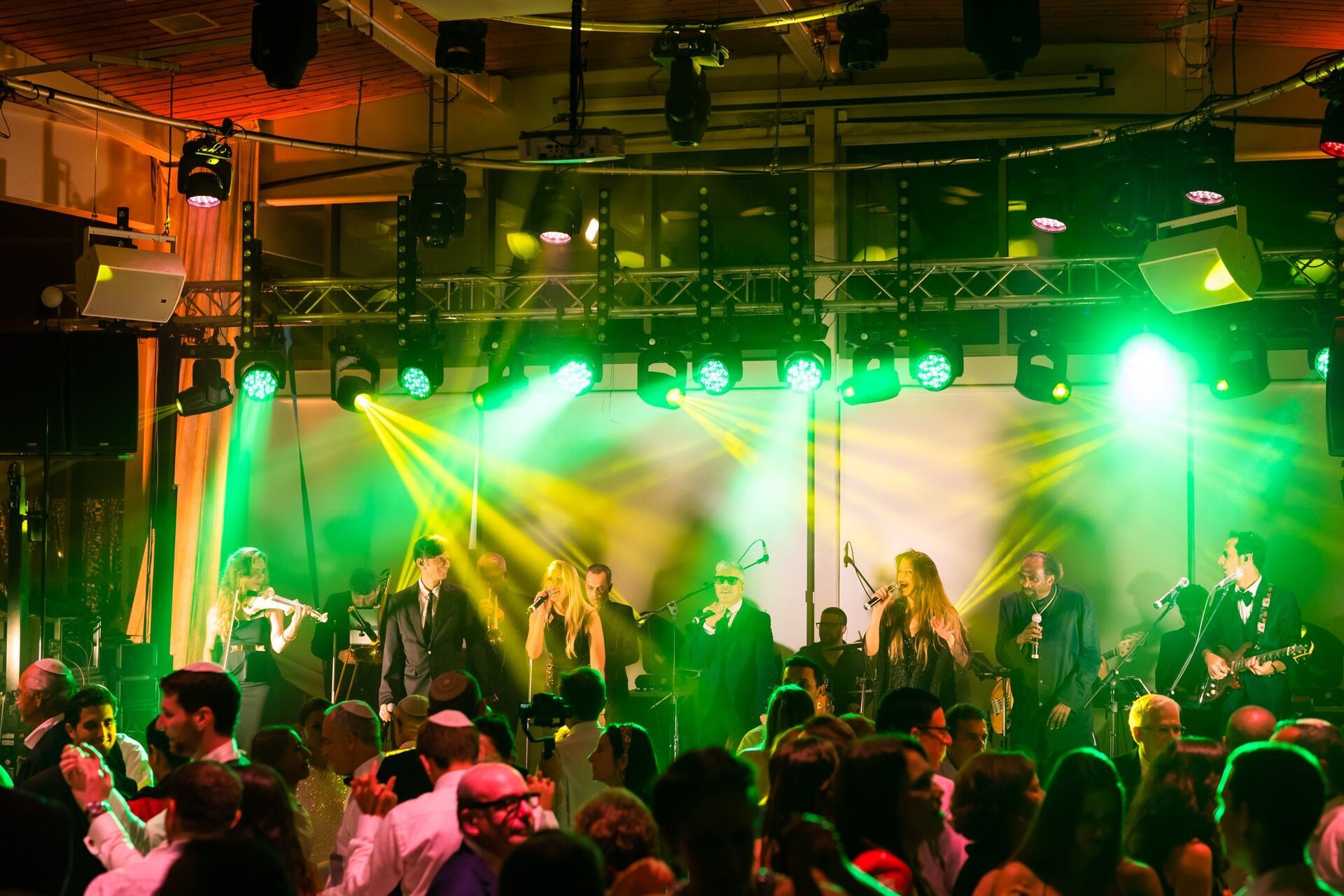 Groove הופעה חיה בכוכב הצפון